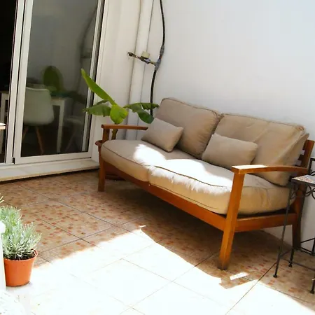 Casa De Pueblo En Pleno Centro Nyaraló *